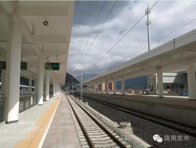蘭渝鐵路最新進(jìn)展！除胡麻嶺隧道外已全線鋪通