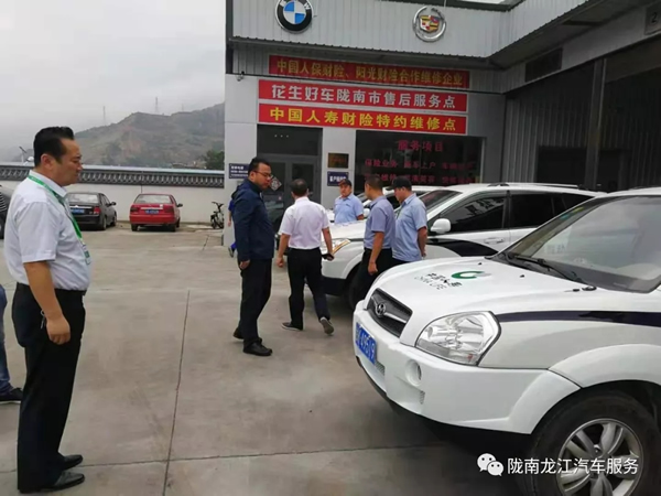 金錘鈑金，銀槍噴漆！龍江汽修值得信賴！
