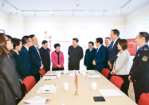 習(xí)近平：堅(jiān)持、完善和發(fā)展中國(guó)特色社會(huì)主義國(guó)家制度 與法律制度